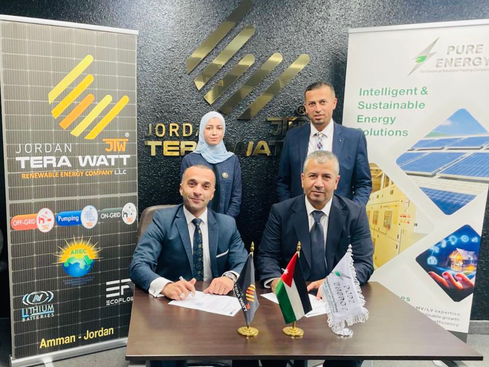 Madar Al-Saa Images 0.4631921605652286