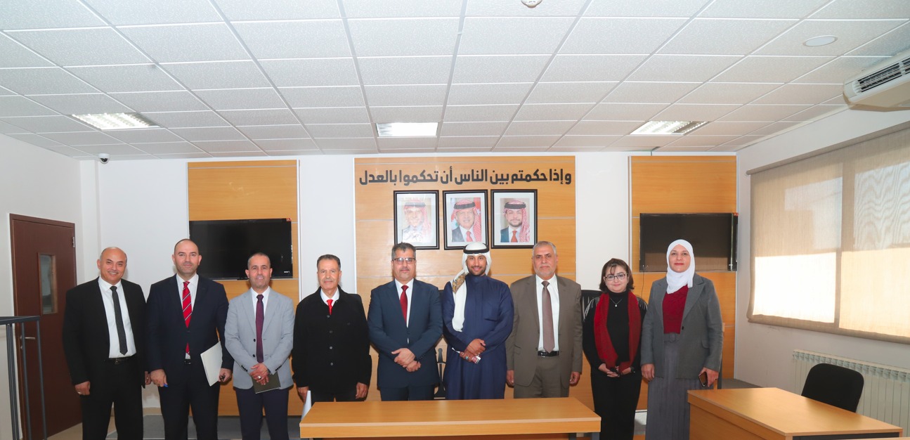 Madar Al-Saa Images 0.3730309798541128