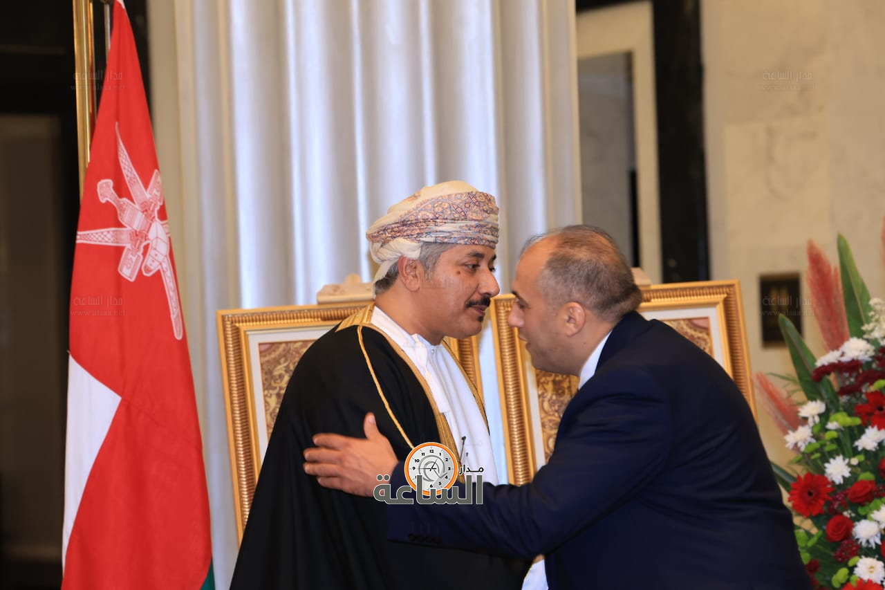 Madar Al-Saa Images 0.24218497015996987