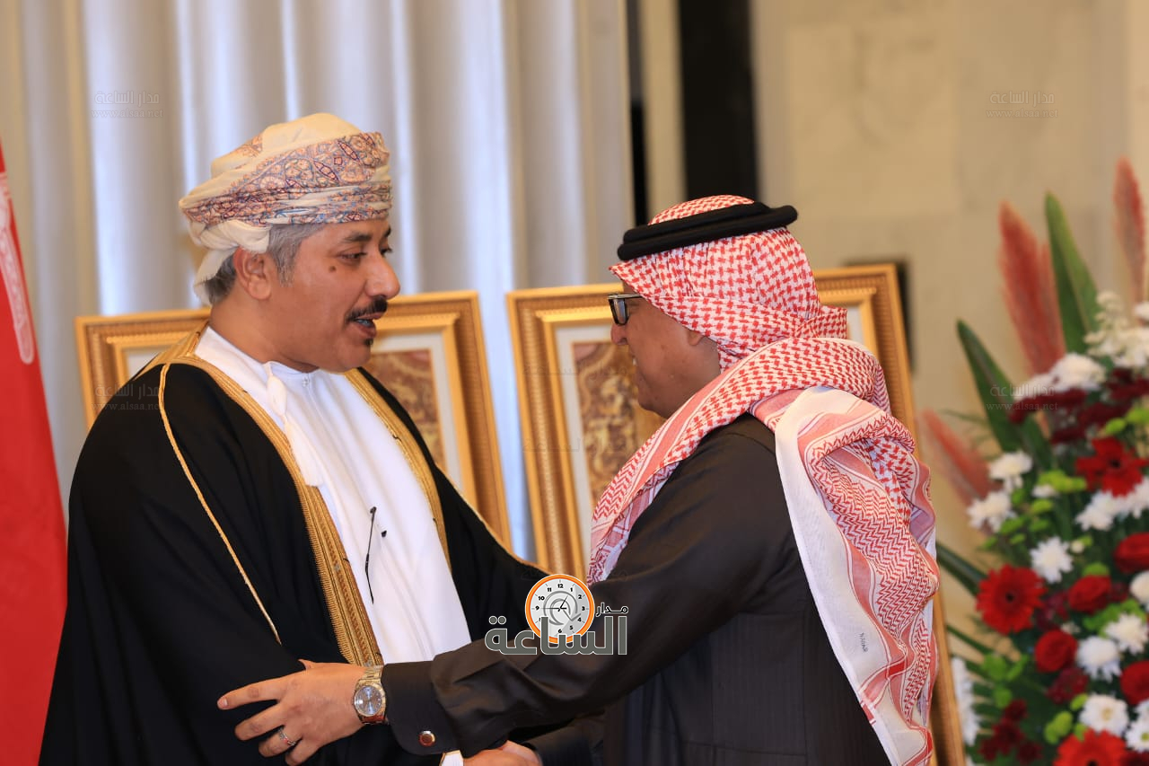 Madar Al-Saa Images 0.11475588597731357