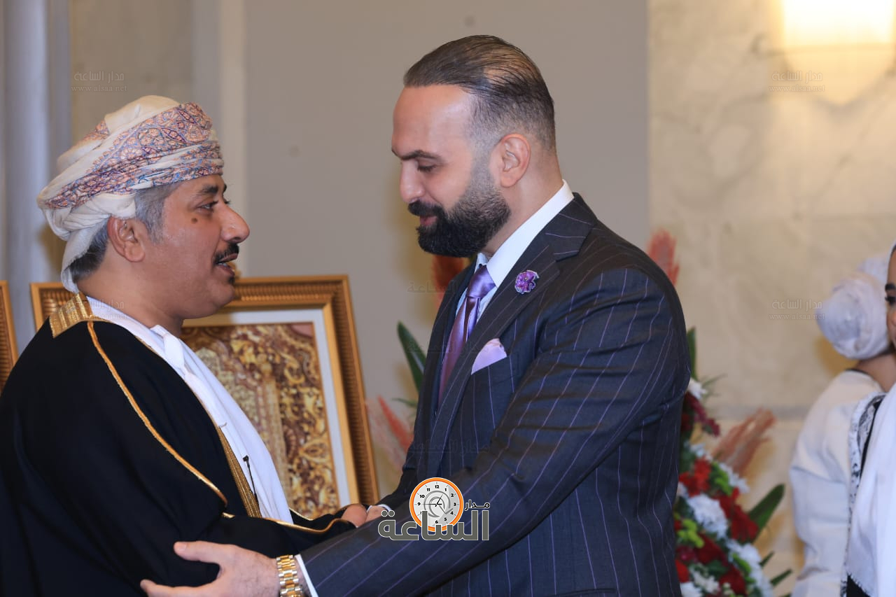 Madar Al-Saa Images 0.574588139719485