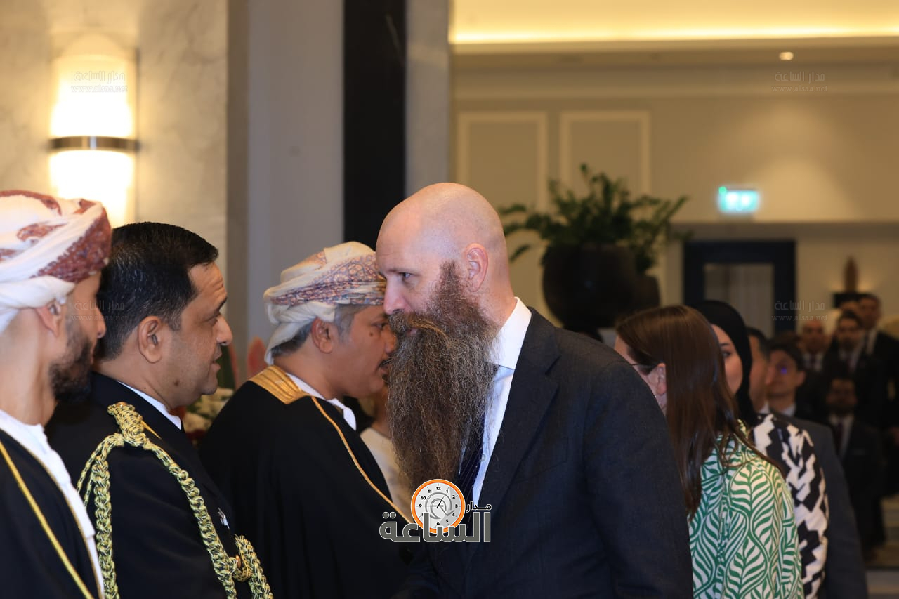 Madar Al-Saa Images 0.18249481302924841