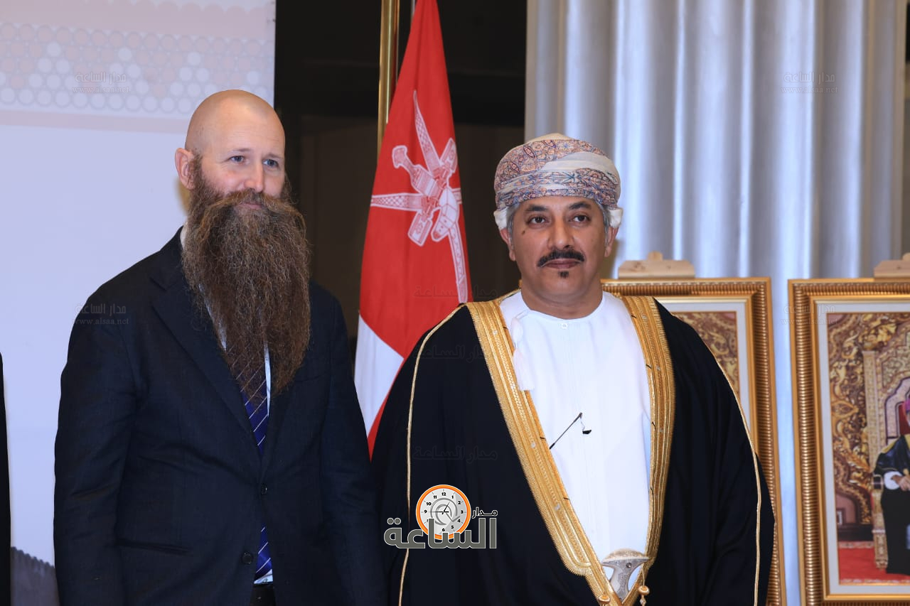 Madar Al-Saa Images 0.930945825938503