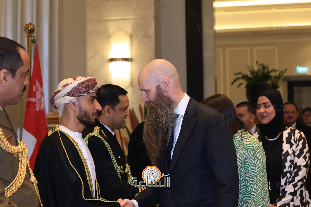 Madar Al-Saa Images 0.6827510917529656