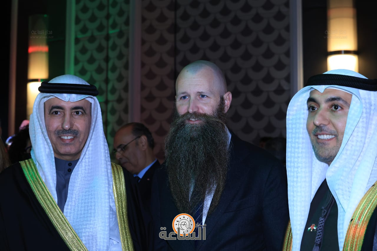 Madar Al-Saa Images 0.3311675044399909