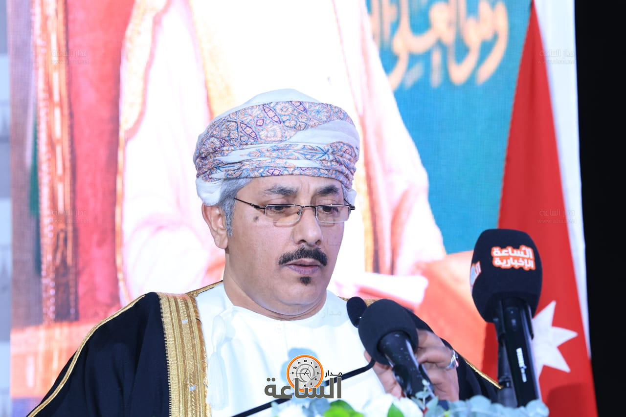 Madar Al-Saa Images 0.7375445774046386