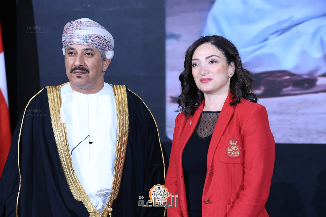 Madar Al-Saa Images 0.04617445667427966