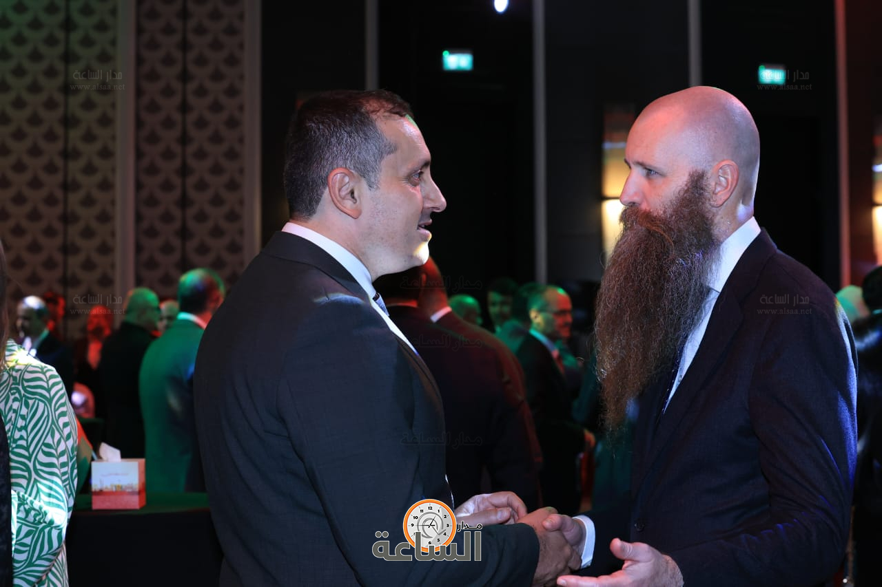 Madar Al-Saa Images 0.23332020183920066