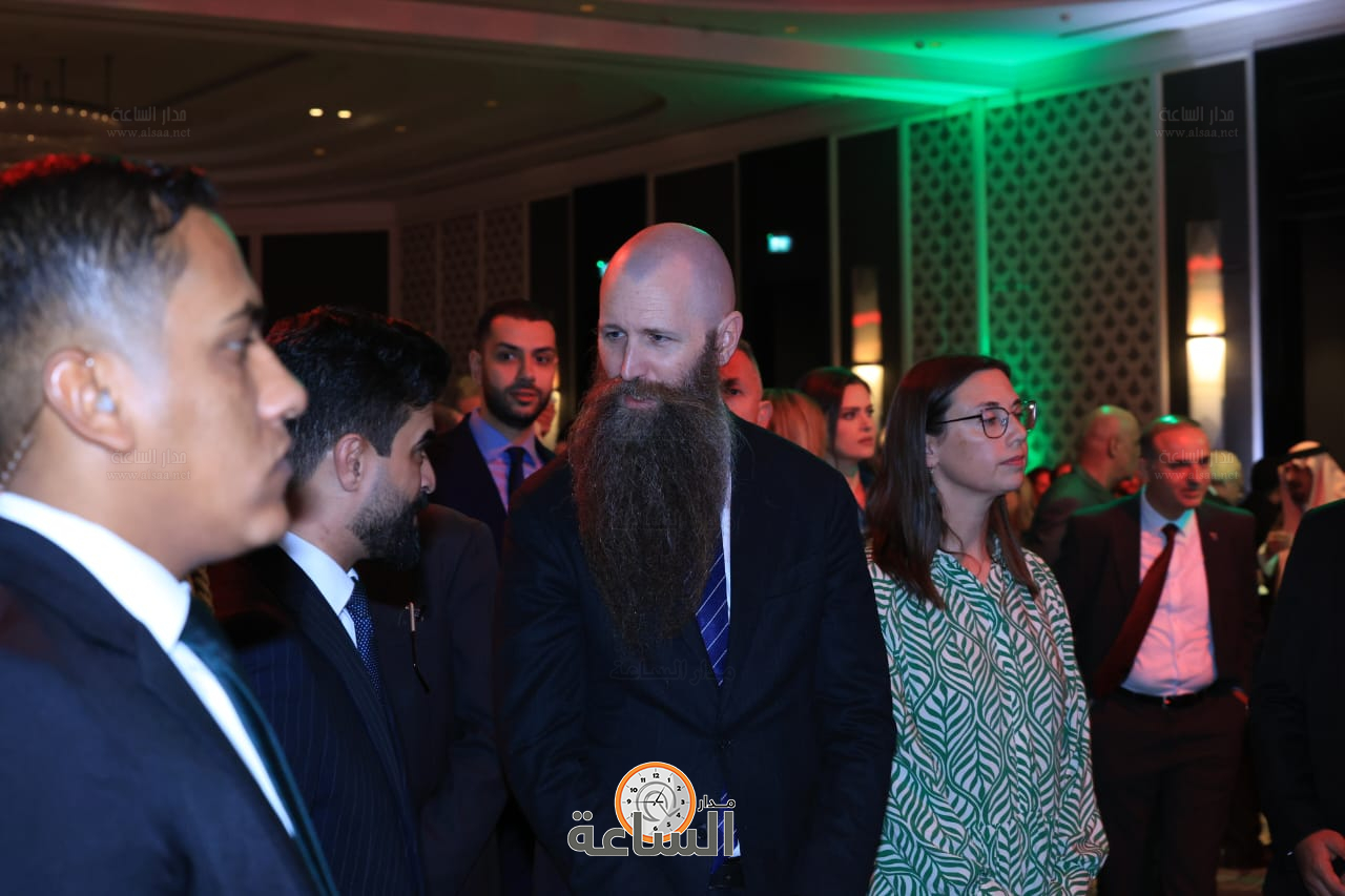 Madar Al-Saa Images 0.5561625979459318