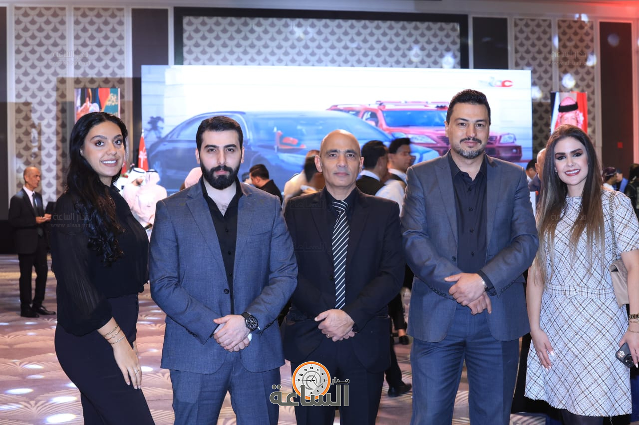 Madar Al-Saa Images 0.824870706525864