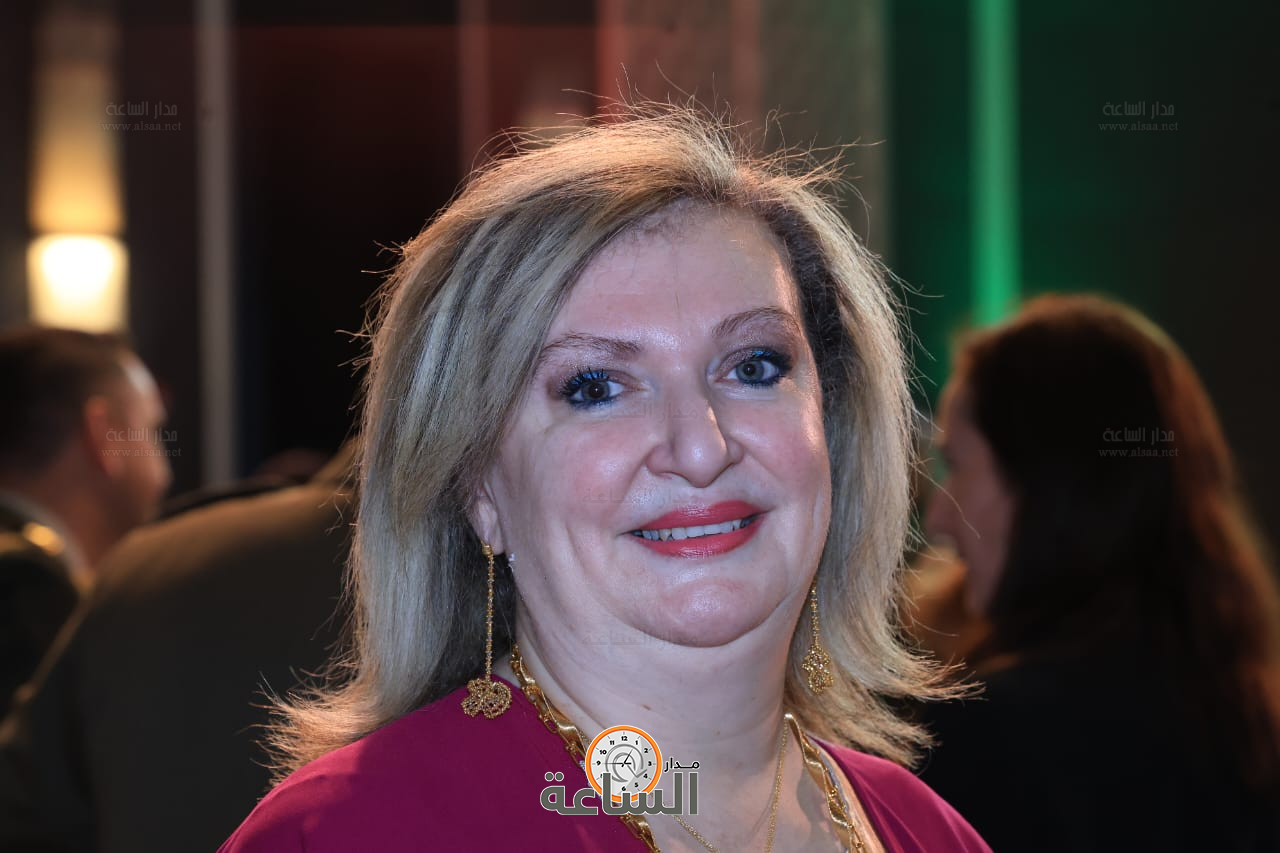 Madar Al-Saa Images 0.364710717366704