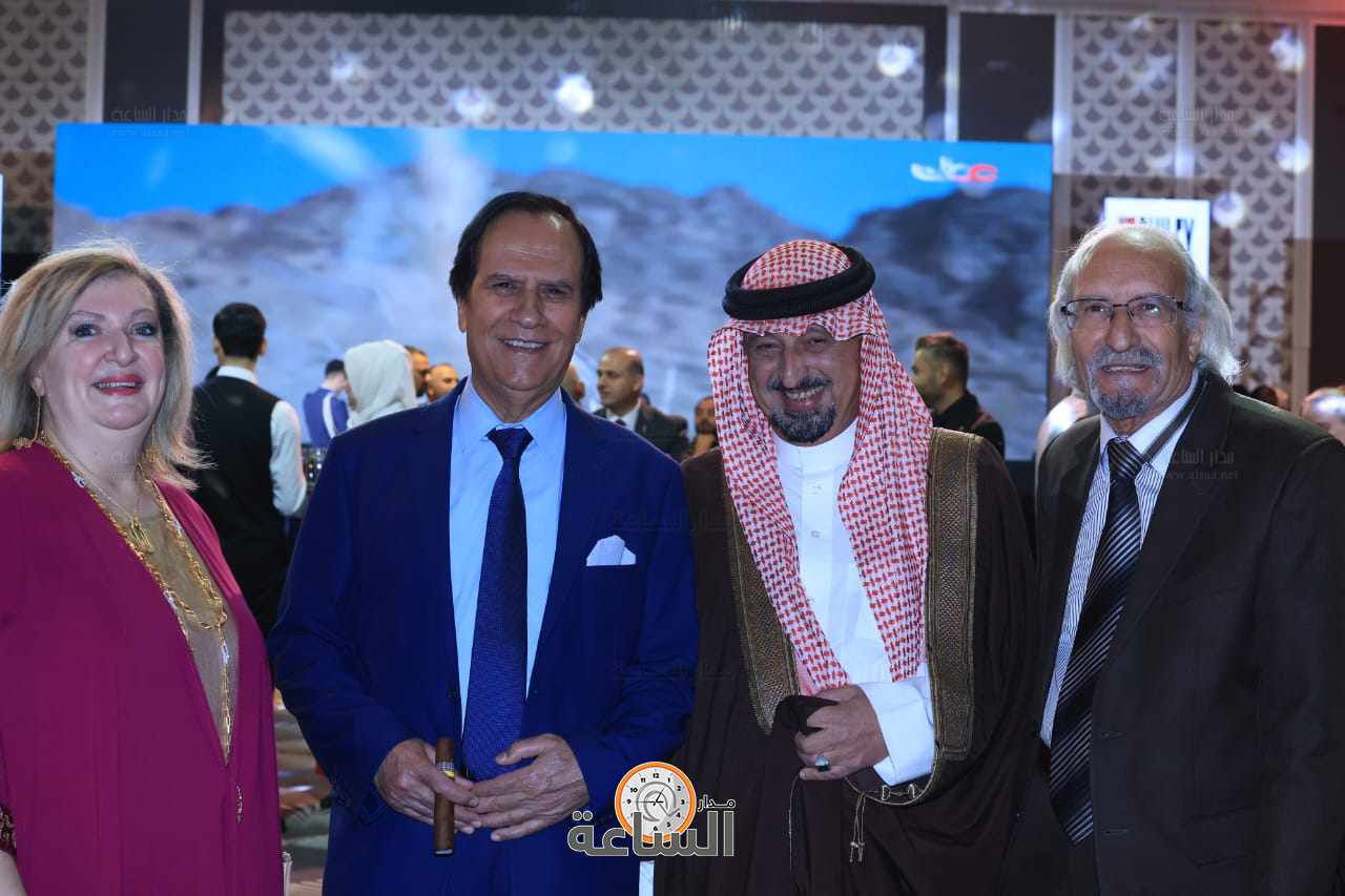 Madar Al-Saa Images 0.49187197353349454