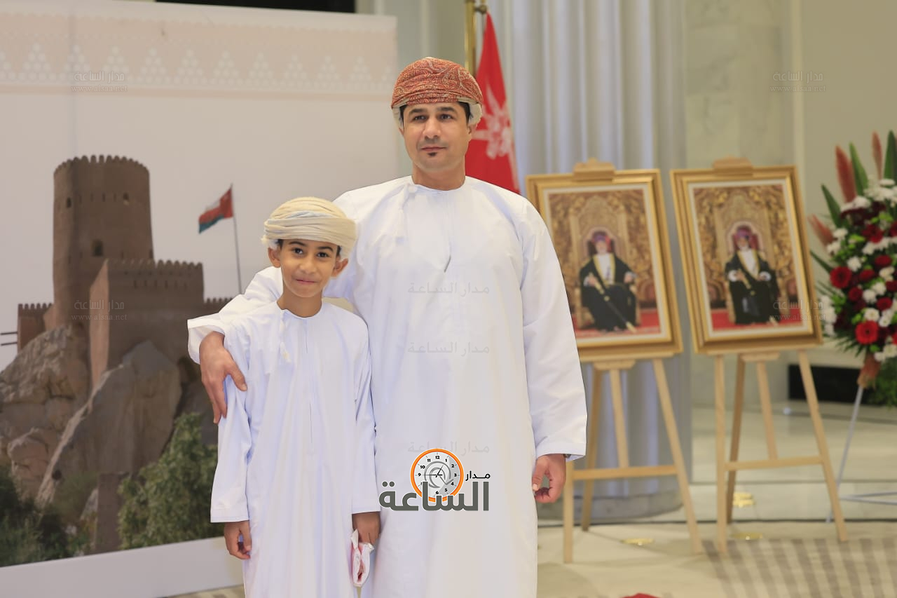 Madar Al-Saa Images 0.44530480785830673