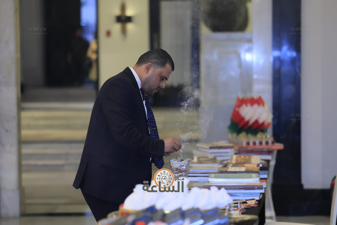 Madar Al-Saa Images 0.3918727845196298