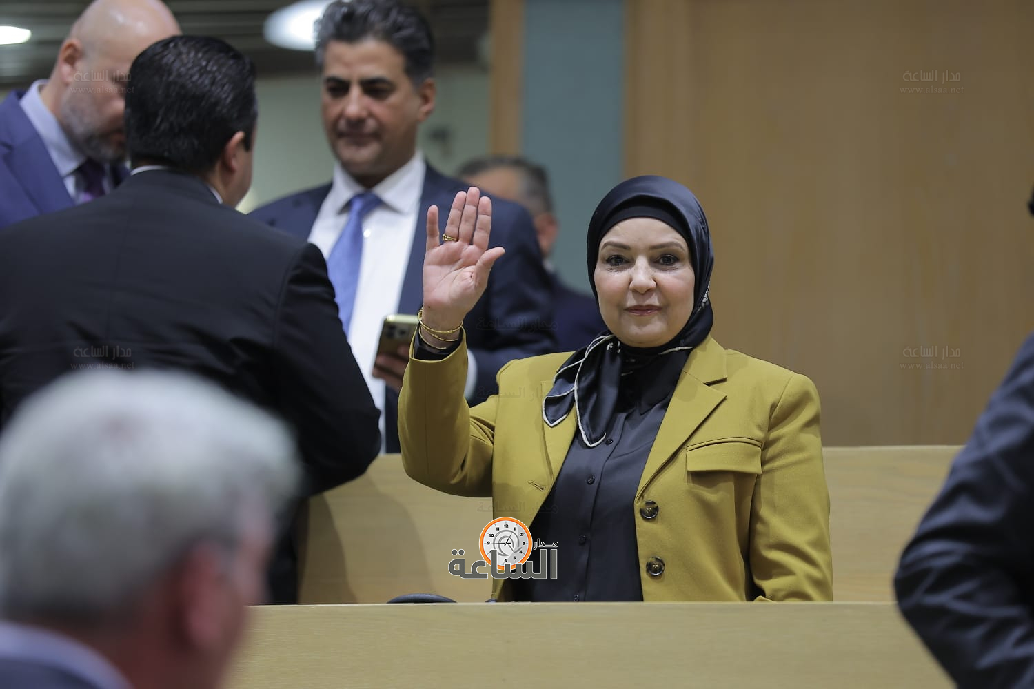 Madar Al-Saa Images 0.24130872320308705