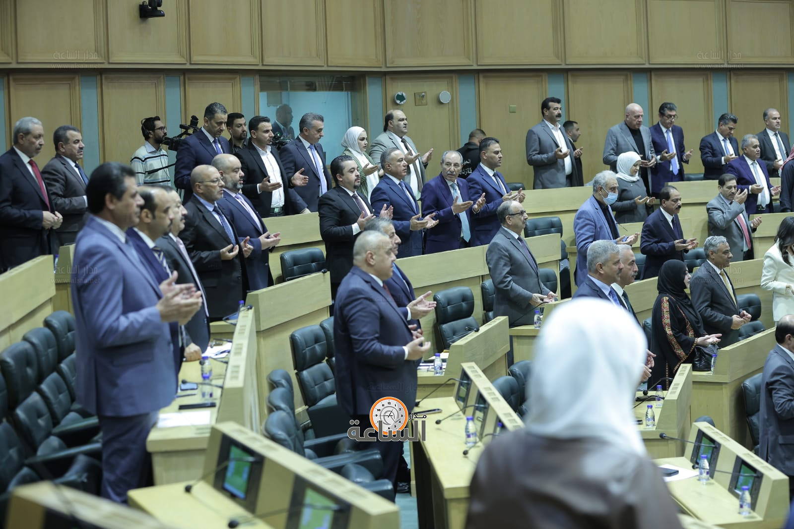 Madar Al-Saa Images 0.41709447865122995