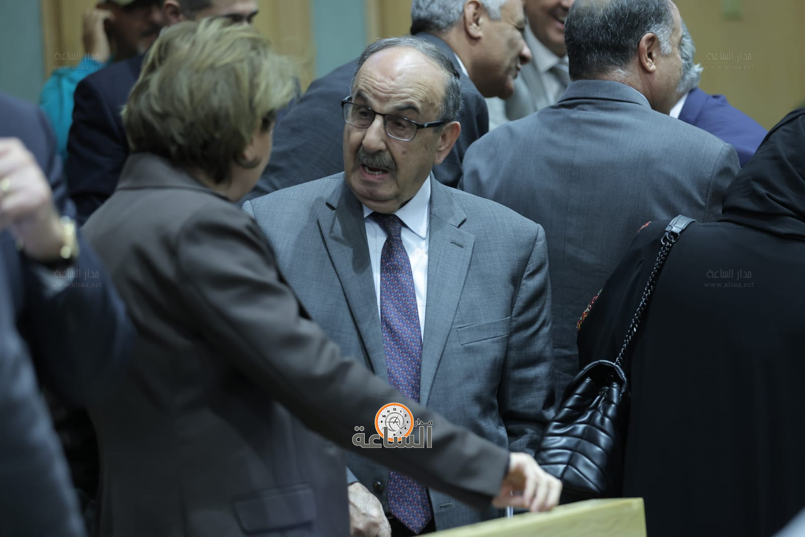 Madar Al-Saa Images 0.4528884379028678