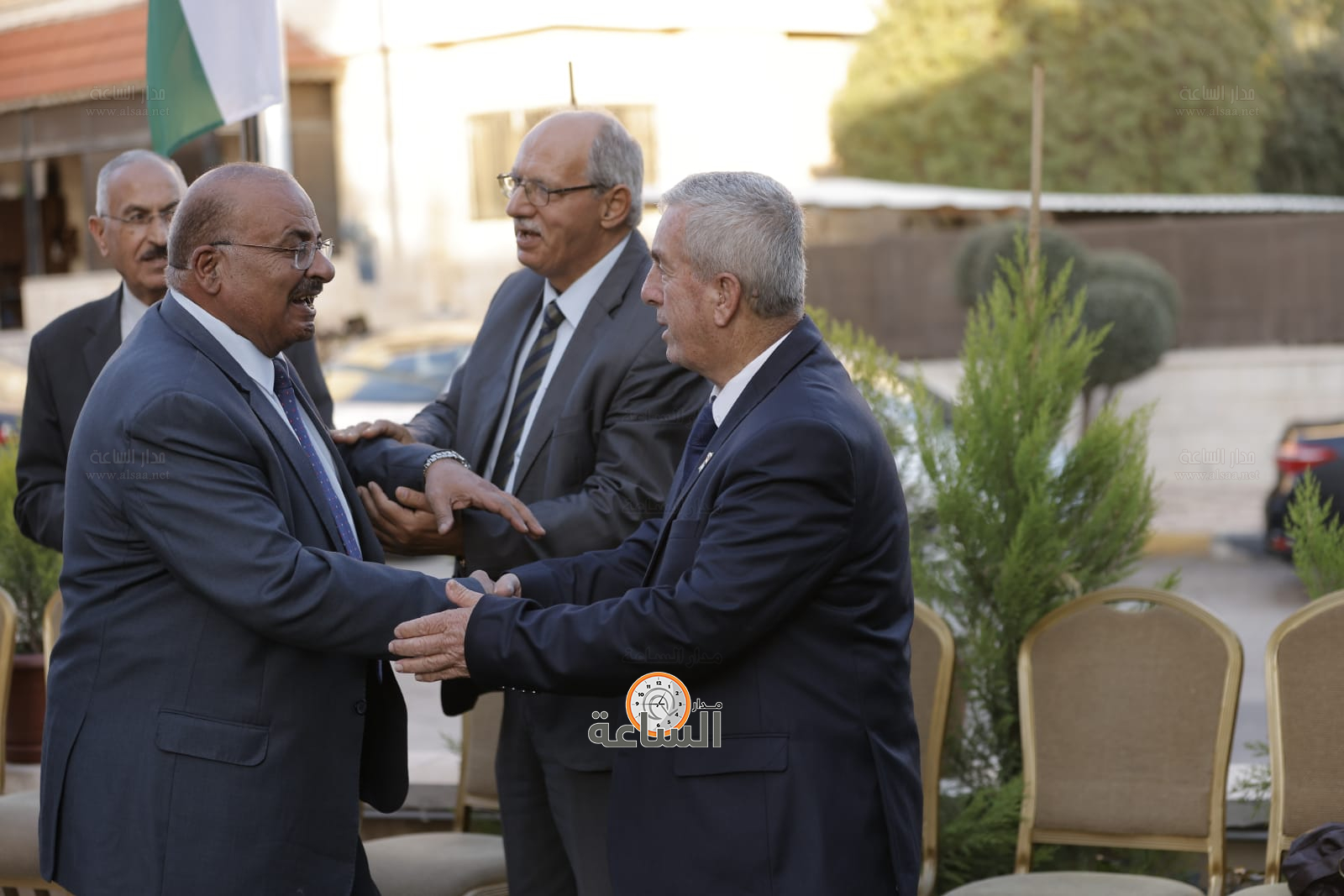 Madar Al-Saa Images 0.8489795707689617