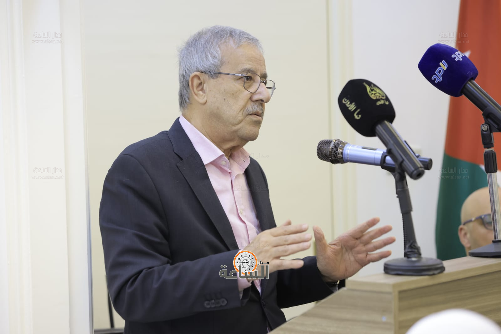 Madar Al-Saa Images 0.7648591345820516