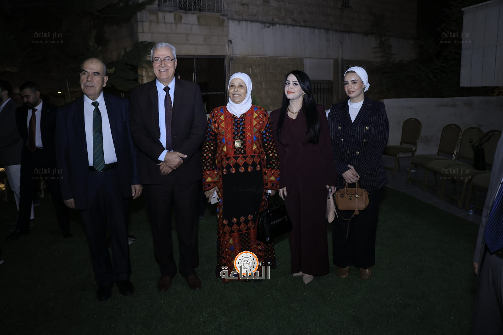 Madar Al-Saa Images 0.4604149398970213