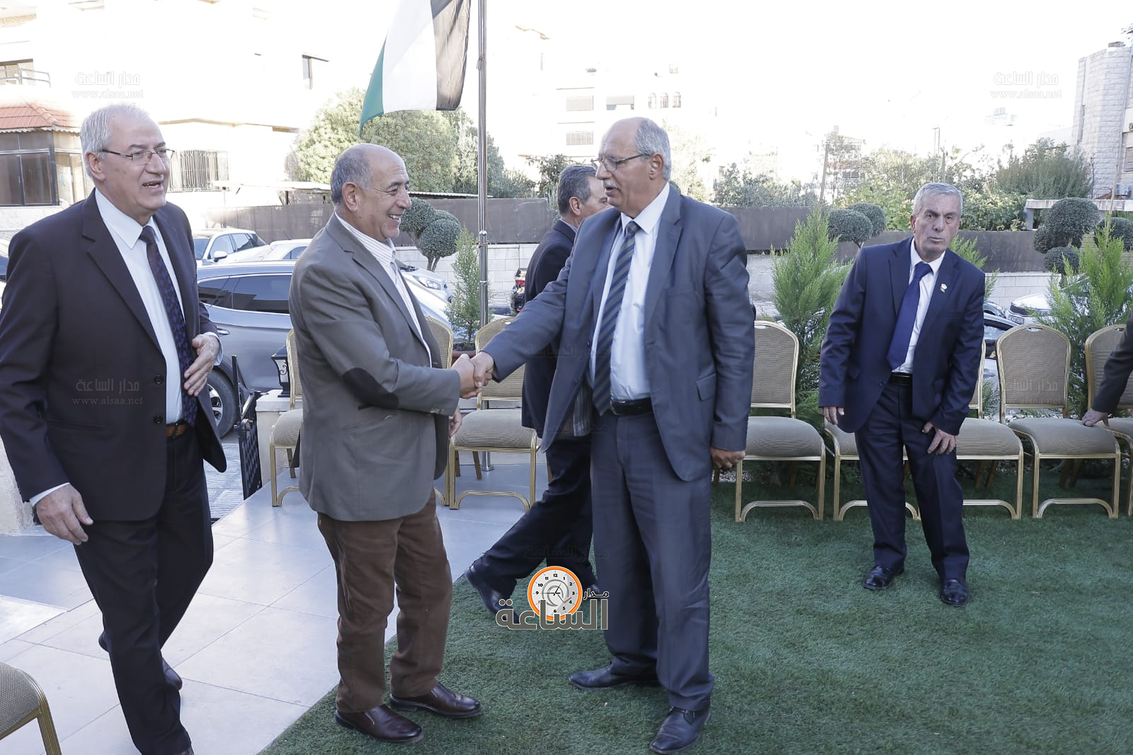 Madar Al-Saa Images 0.8893772776476914