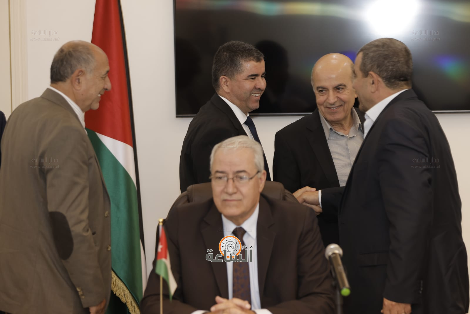 Madar Al-Saa Images 0.7974946607213362