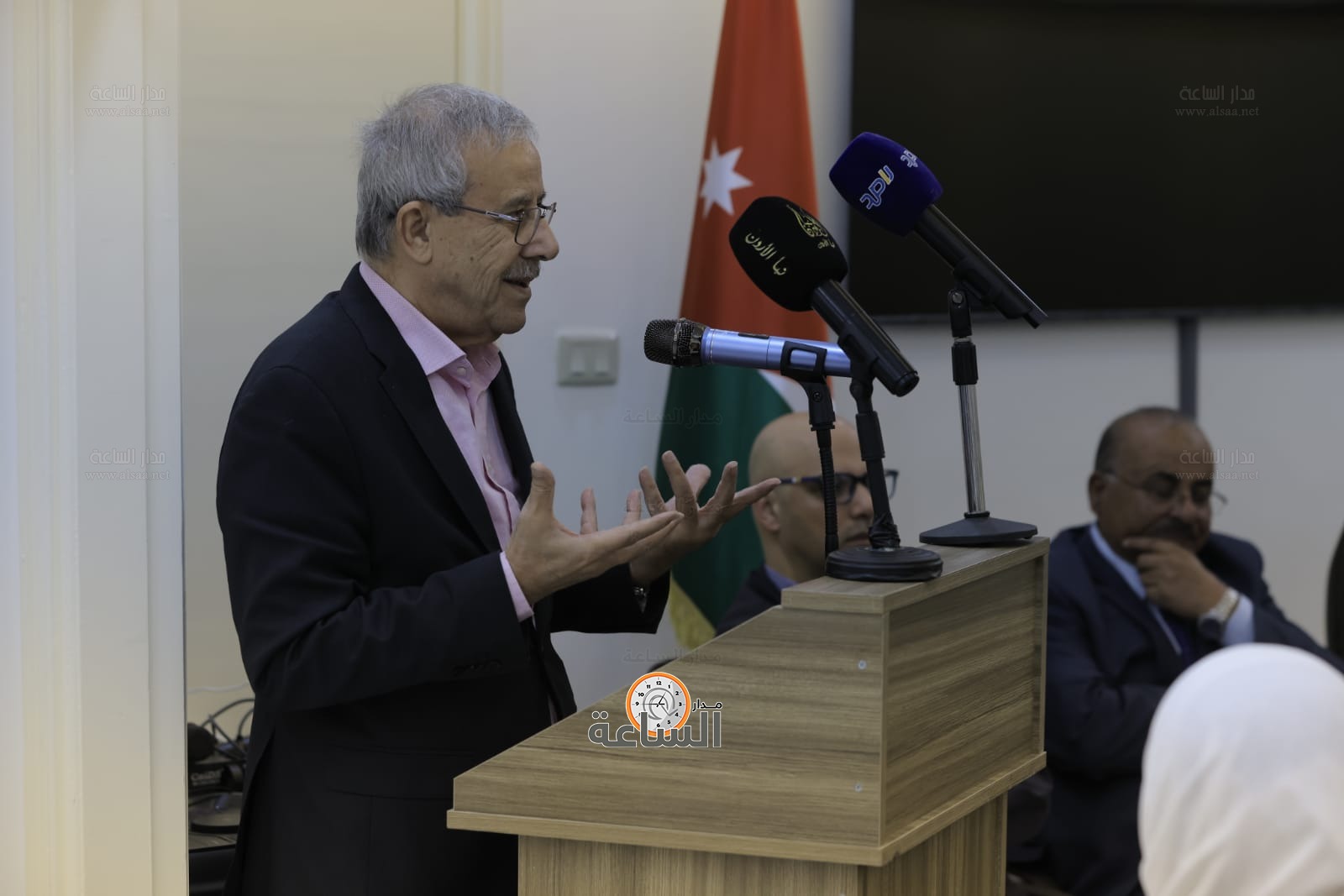 Madar Al-Saa Images 0.6181185018943035