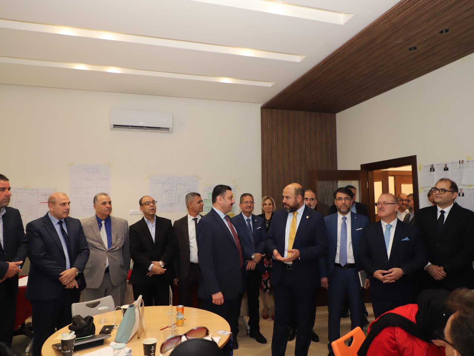 Madar Al-Saa Images 0.38913563752685565