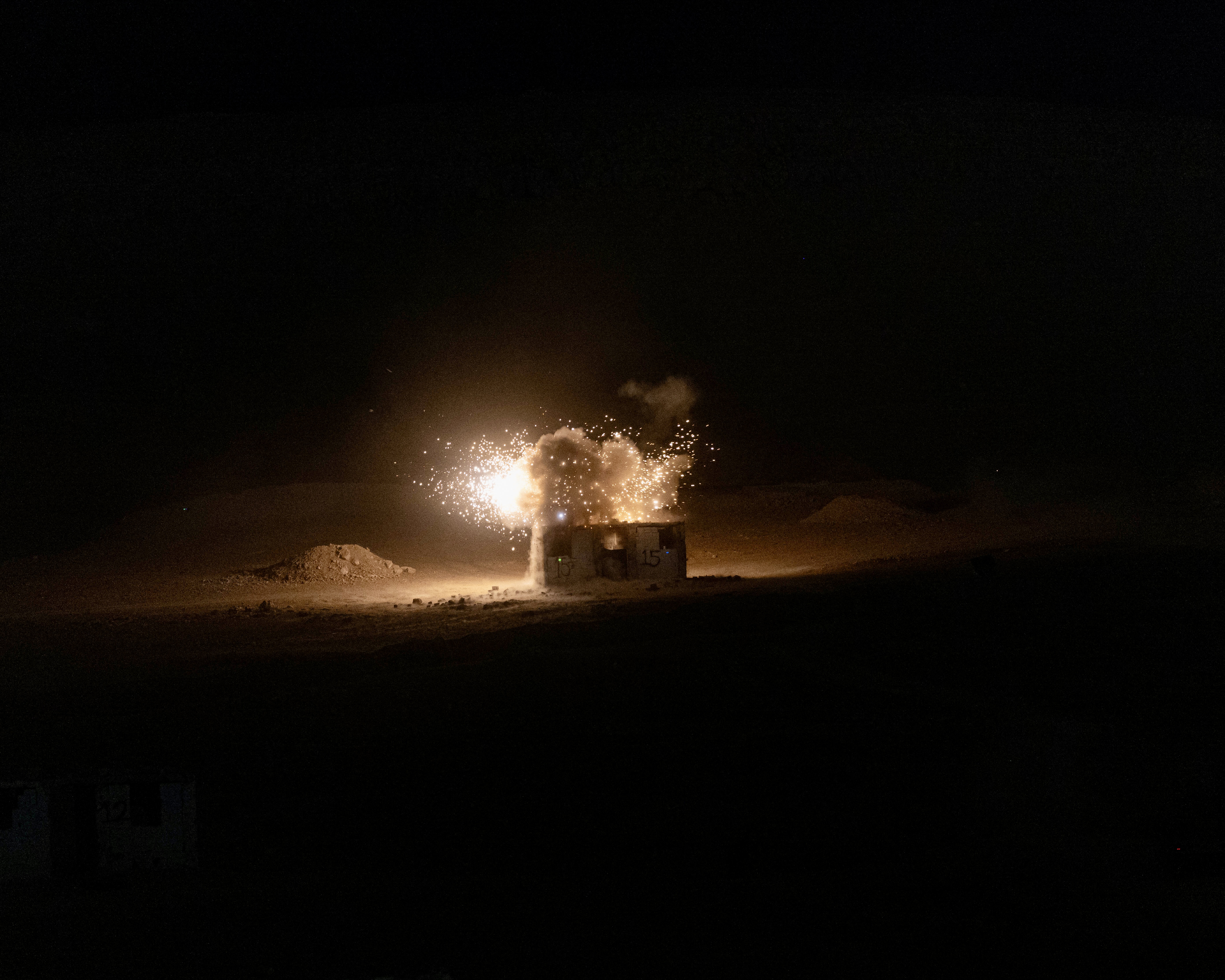 Madar Al-Saa Images 0.6500564034669352