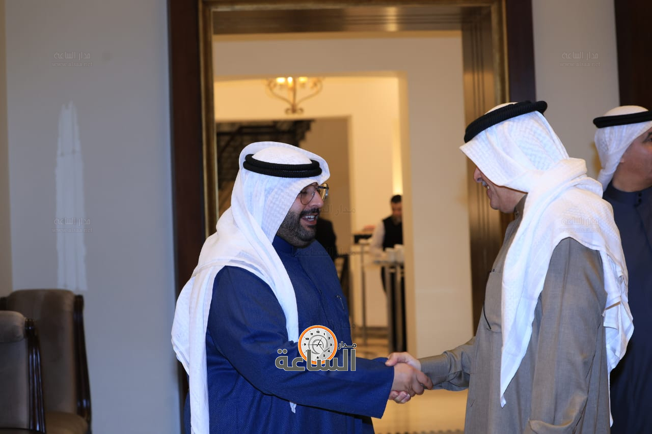 Madar Al-Saa Images 0.43988157114472515