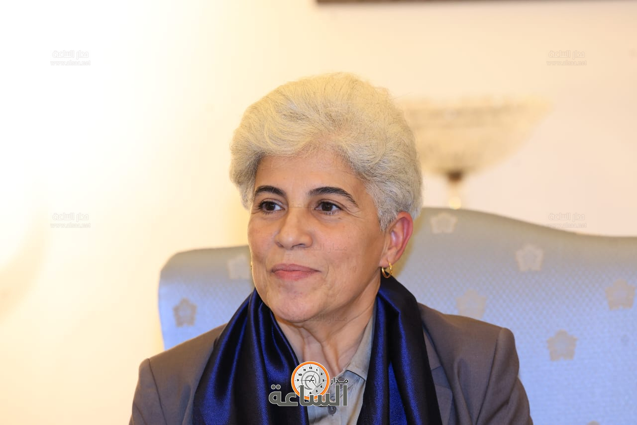 Madar Al-Saa Images 0.3429224065000196