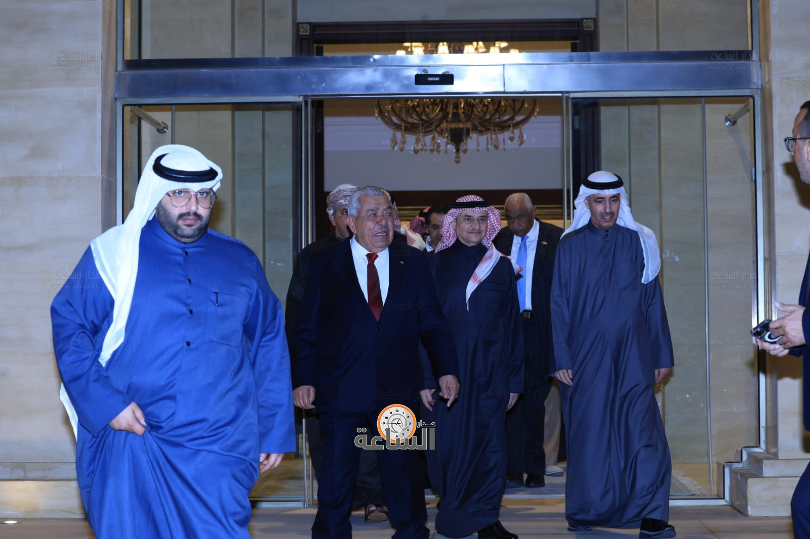 Madar Al-Saa Images 0.6884950897927324