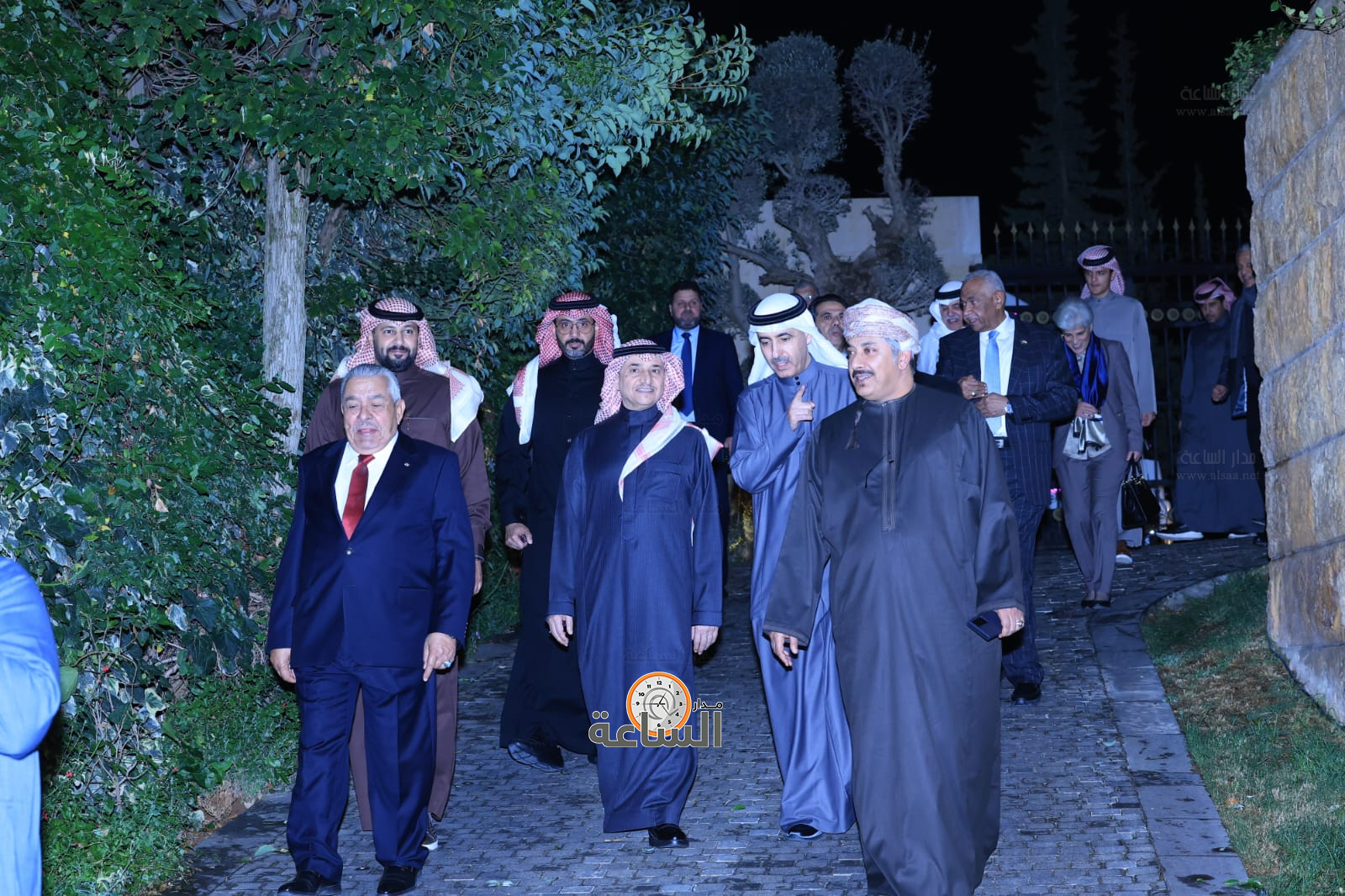 Madar Al-Saa Images 0.7611352553862345