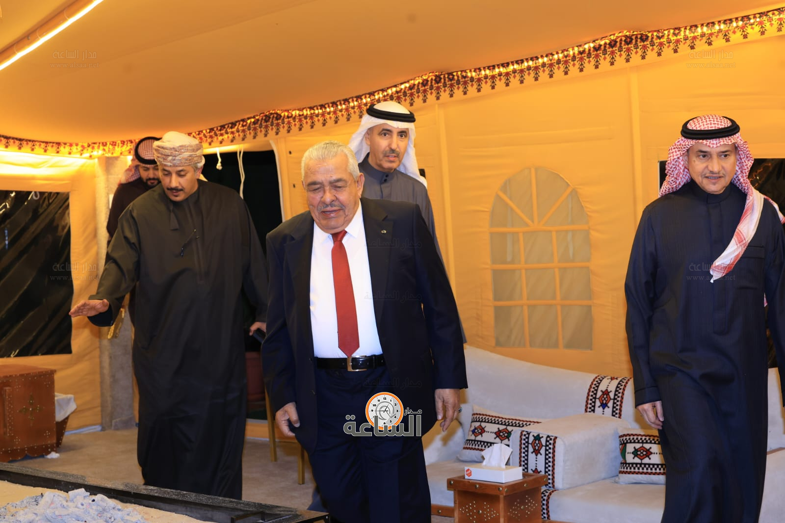 Madar Al-Saa Images 0.547127244285479