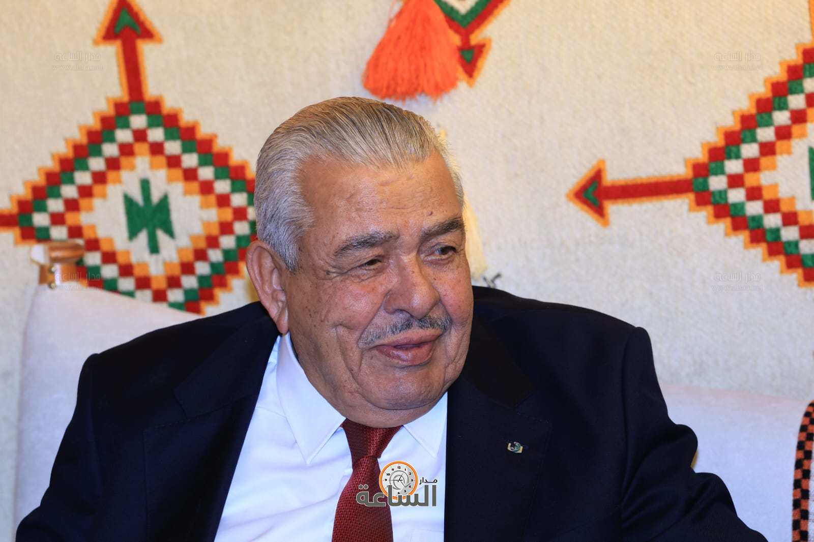 Madar Al-Saa Images 0.4004615686402191