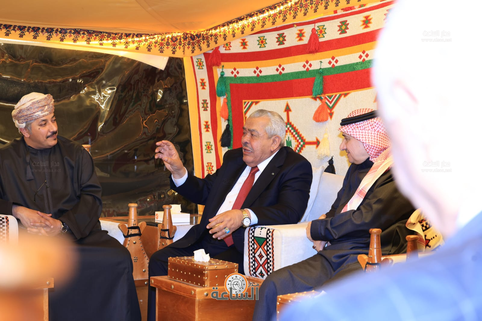 Madar Al-Saa Images 0.4302557077516541