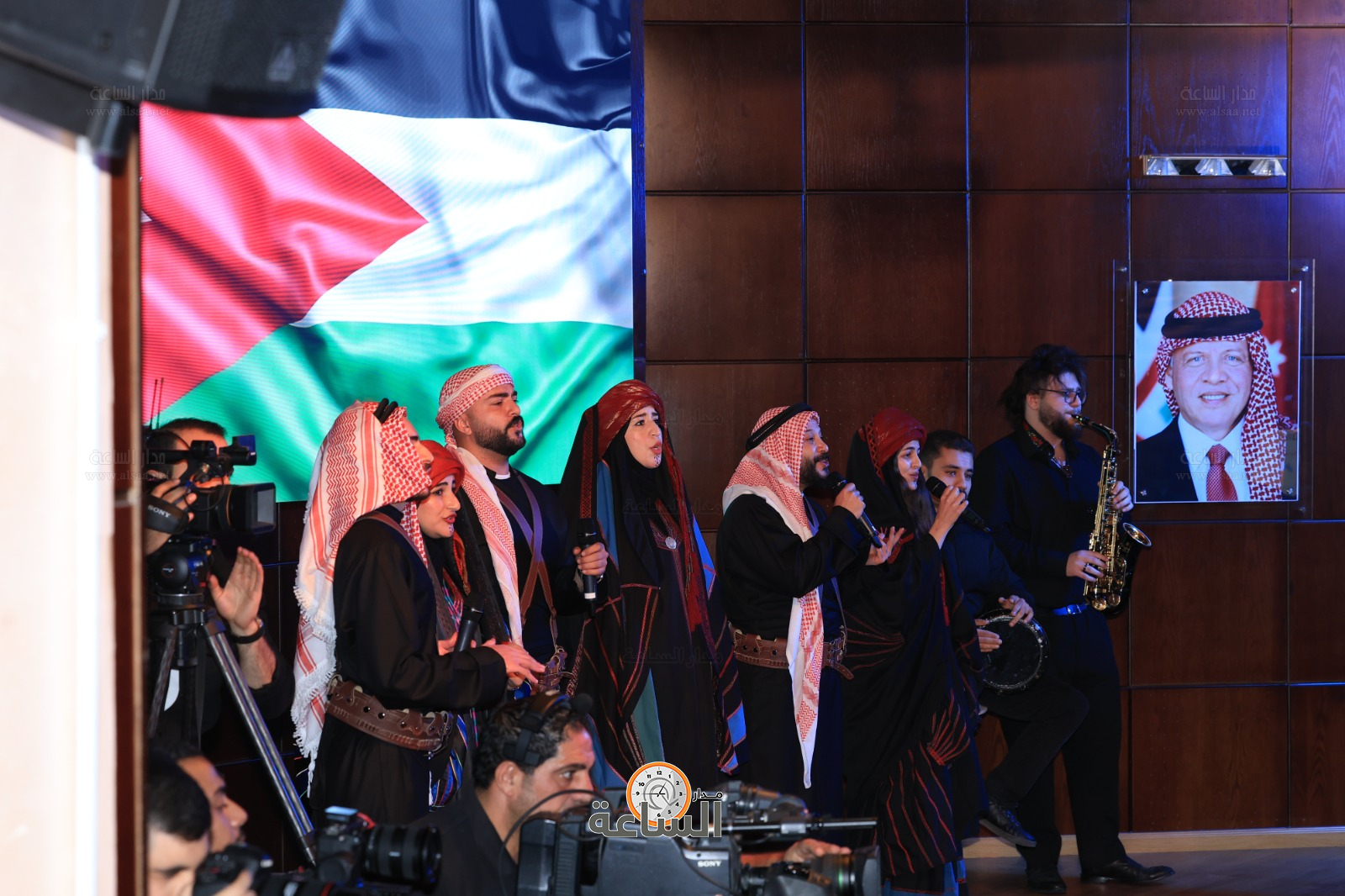 Madar Al-Saa Images 0.4226915124821834