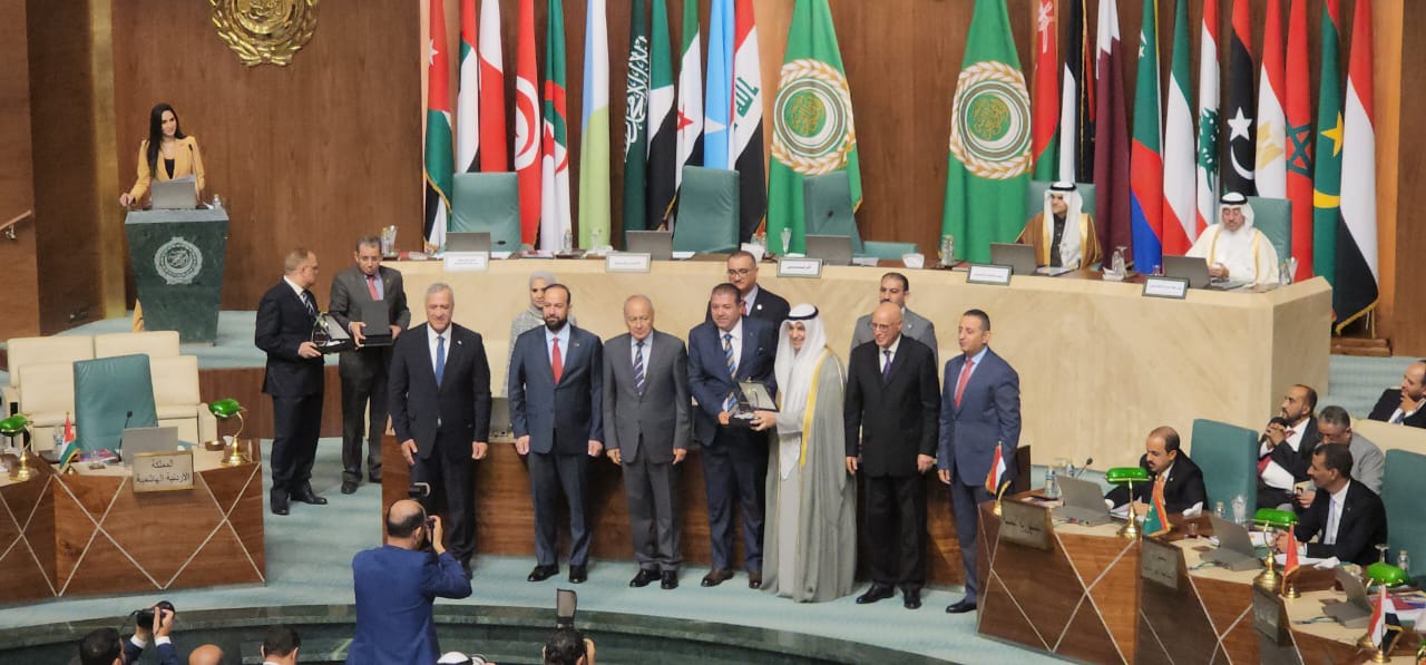 Madar Al-Saa Images 0.48108497404593653