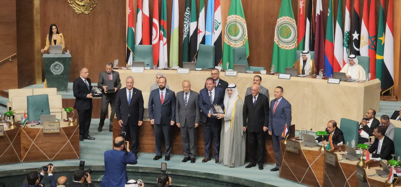 Madar Al-Saa Images 0.10327878481942765