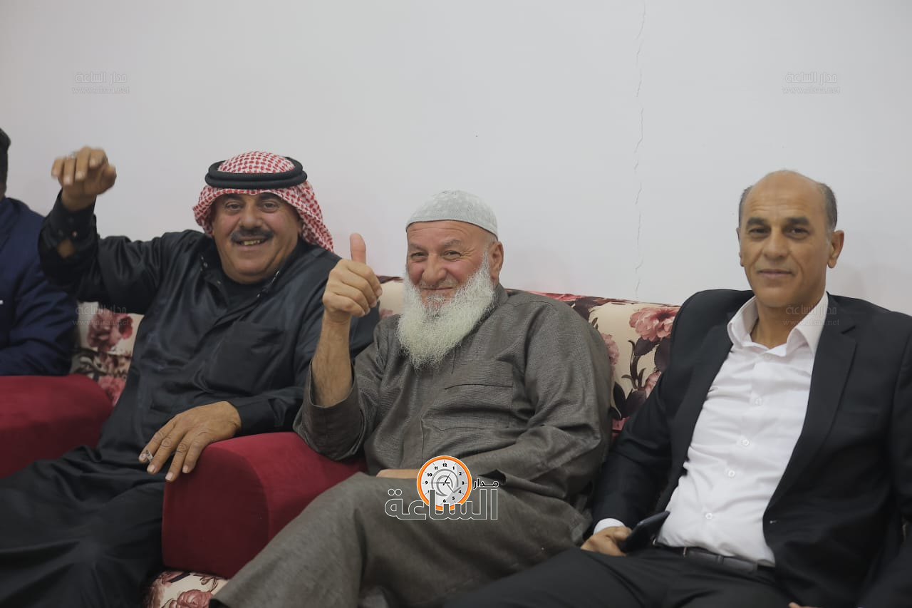 Madar Al-Saa Images 0.8797012516309167