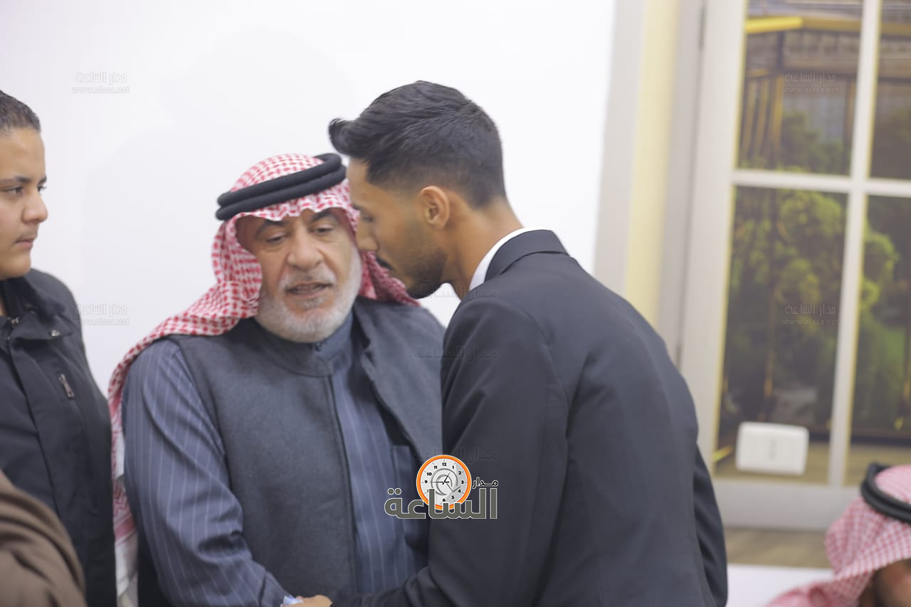 Madar Al-Saa Images 0.18310755722287364