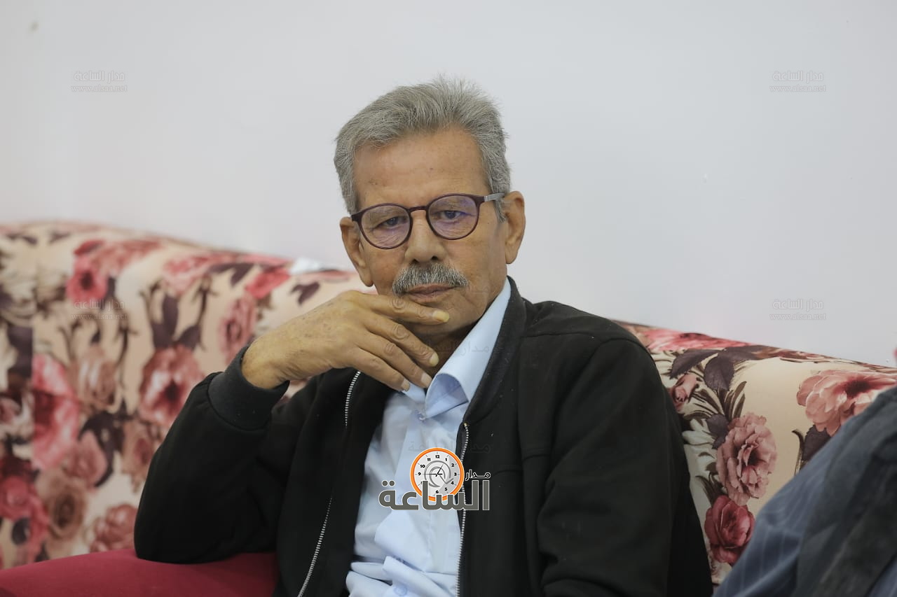 Madar Al-Saa Images 0.31255457131888686