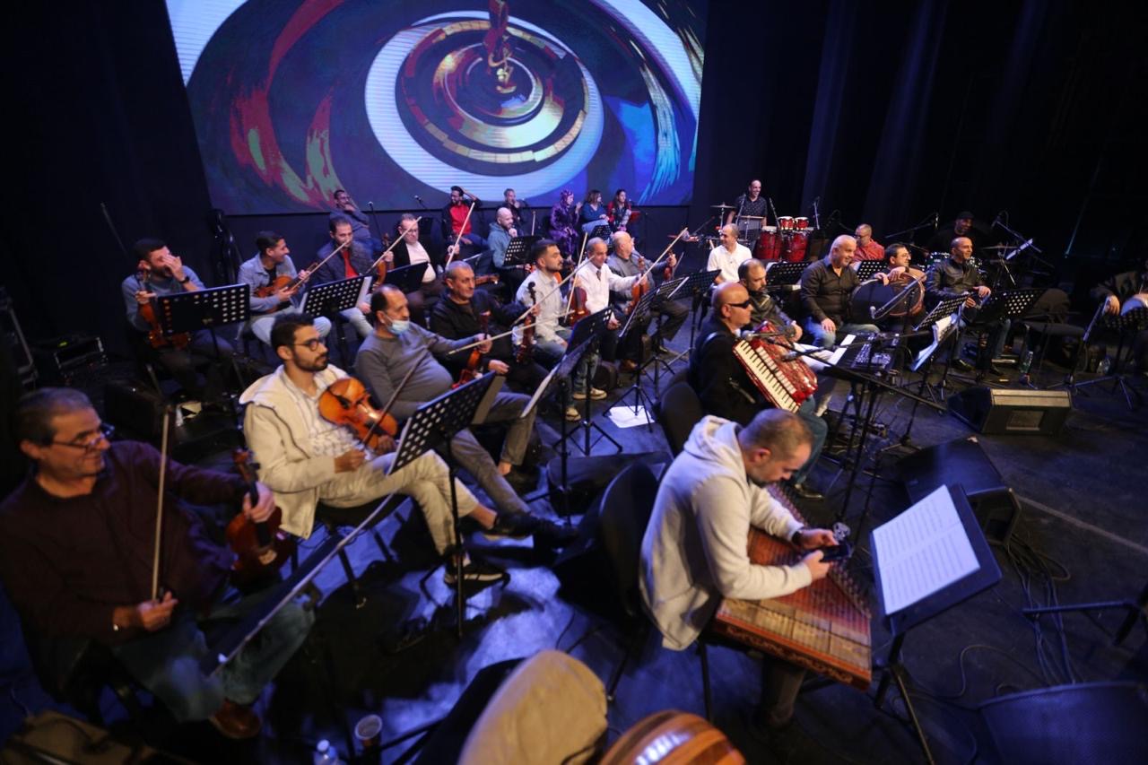 Madar Al-Saa Images 0.02875843941239875