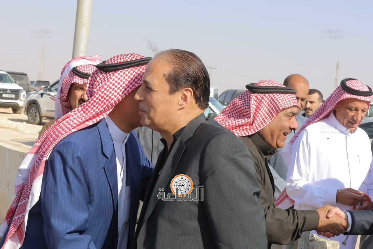 Madar Al-Saa Images 0.7680551832443112