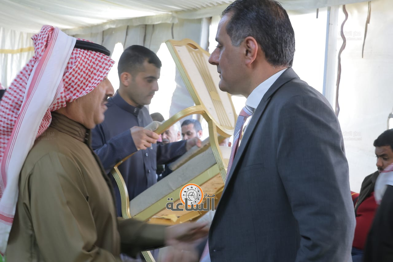 Madar Al-Saa Images 0.42424165736535313