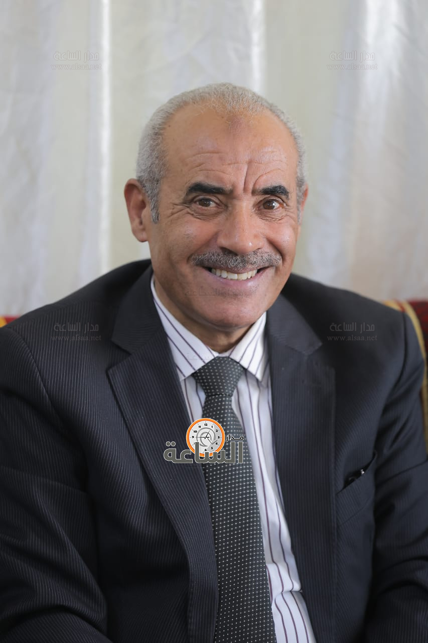 Madar Al-Saa Images 0.8819174481665175