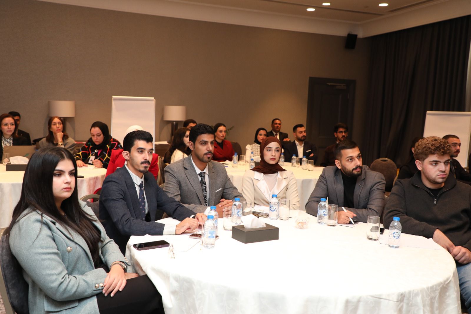 Madar Al-Saa Images 0.5517983031007373