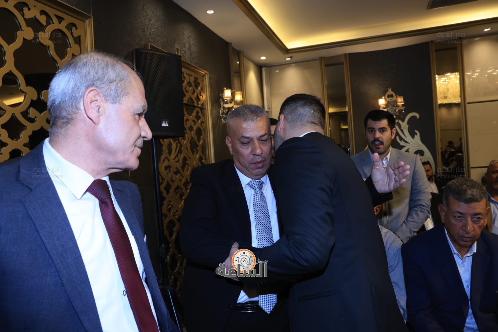 Madar Al-Saa Images 0.7650265336397905