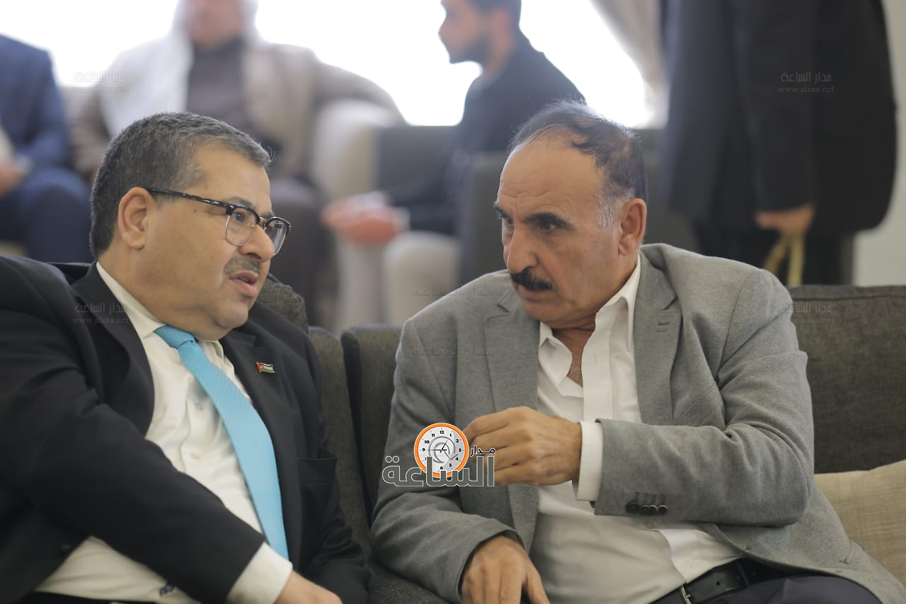 Madar Al-Saa Images 0.3514624120926292