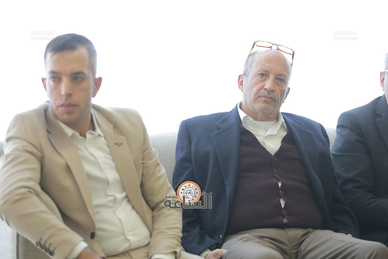 Madar Al-Saa Images 0.903669608216344